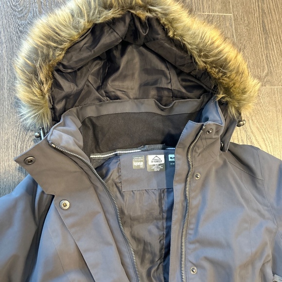 McKinley Aquamax Down Winter Jacket/Parka - Picture 2 of 7